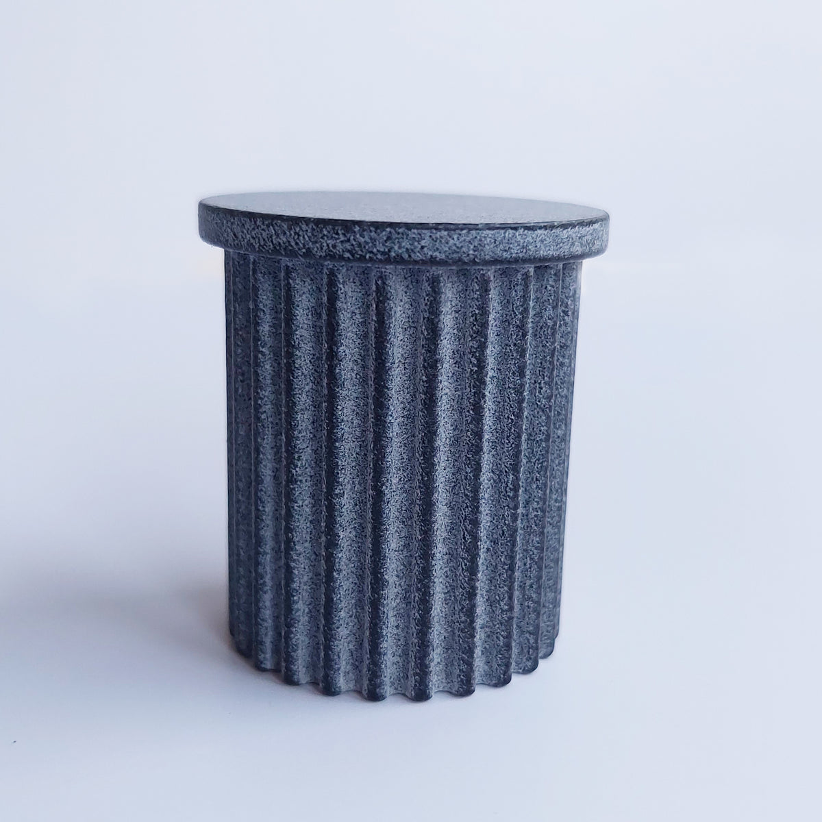 Fluted Side Table for 1:12 Dollhouses - Unpainted