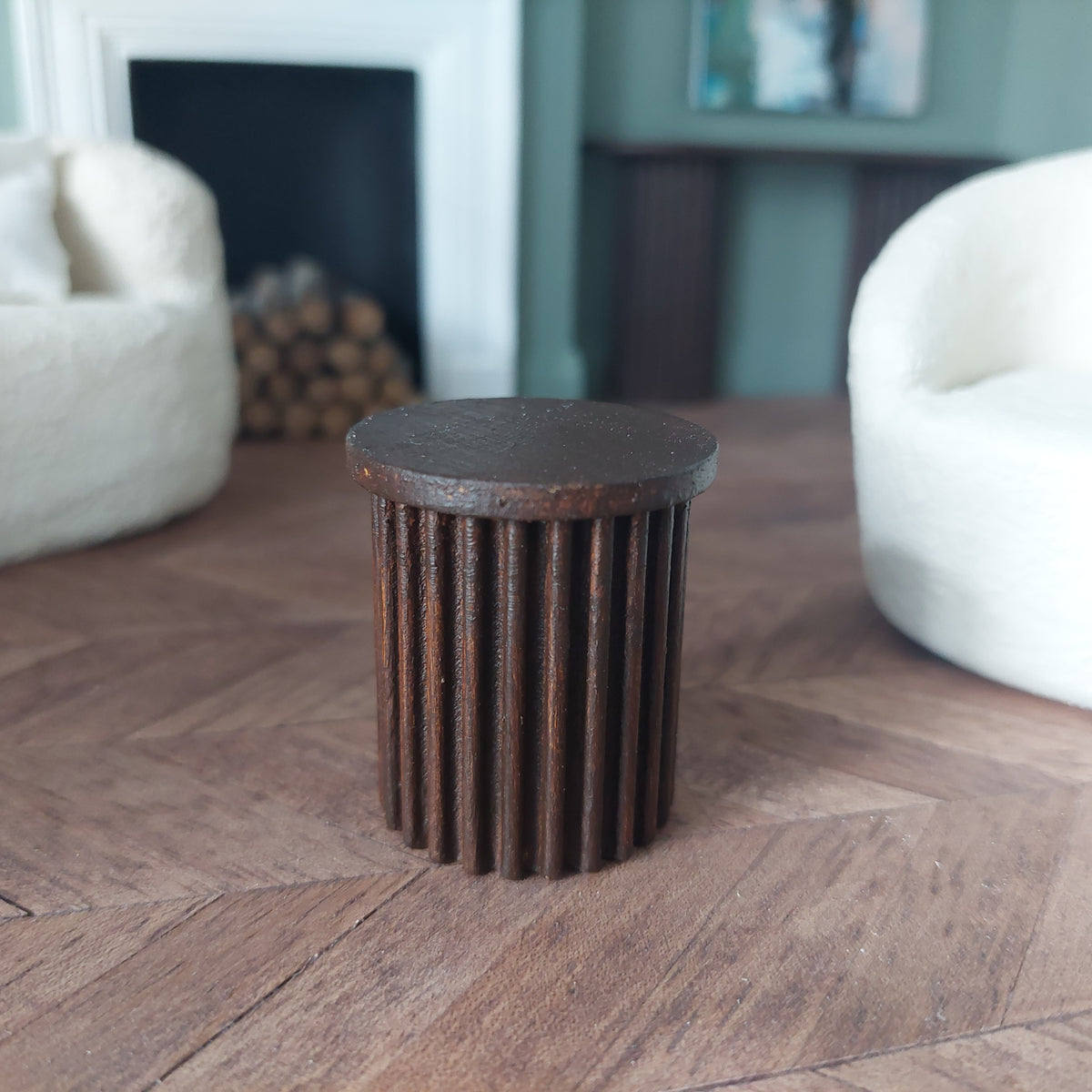 Fluted Side Table for 1:12 Dollhouses - Unpainted