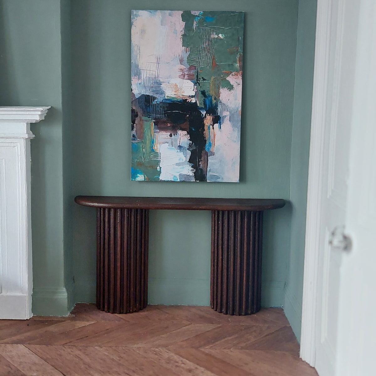 Fluted Console Table 1:12 - Unpainted