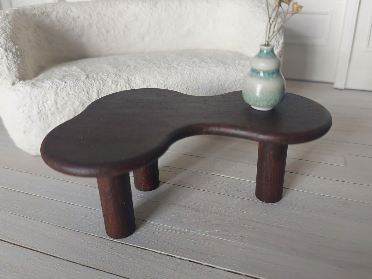 Curved Dollhouse Coffee Table 1:12 - Unpainted