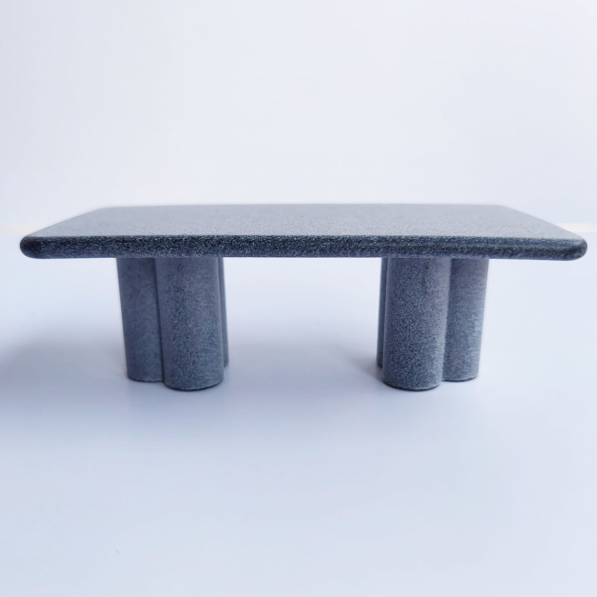 Clover Column Dollhouse Coffee Table 1:12 - Unpainted