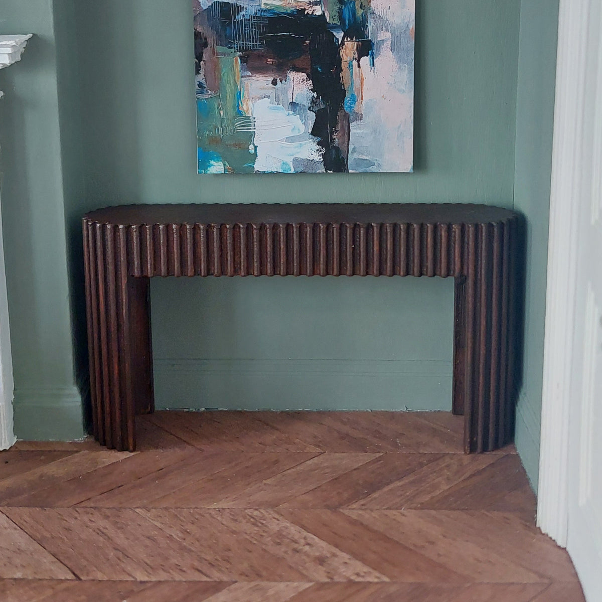 Full Fluted Console Table 1:12 - Unpainted