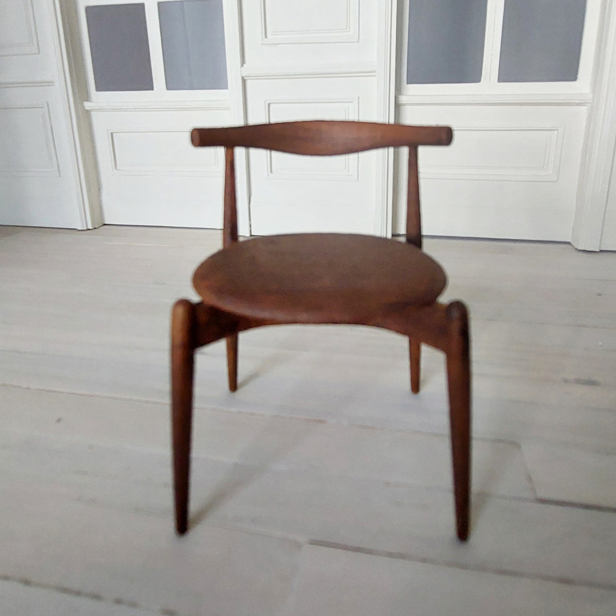 Dollhouse Elbow Dining Chair 1:12 - Unpainted