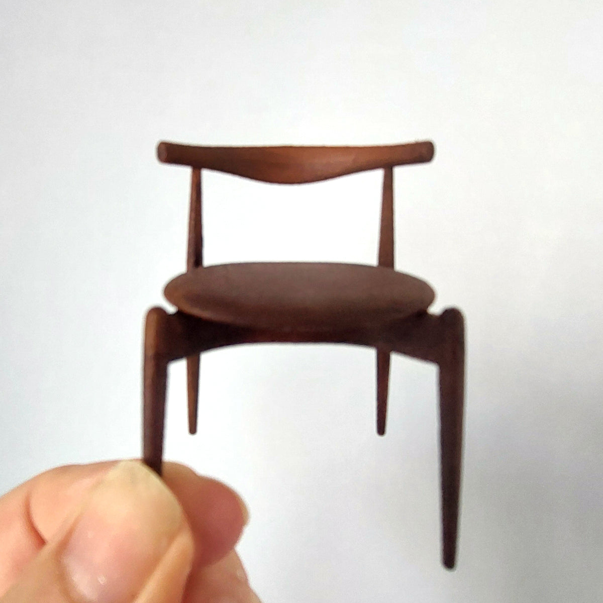 Dollhouse Elbow Dining Chair 1:12 - Unpainted